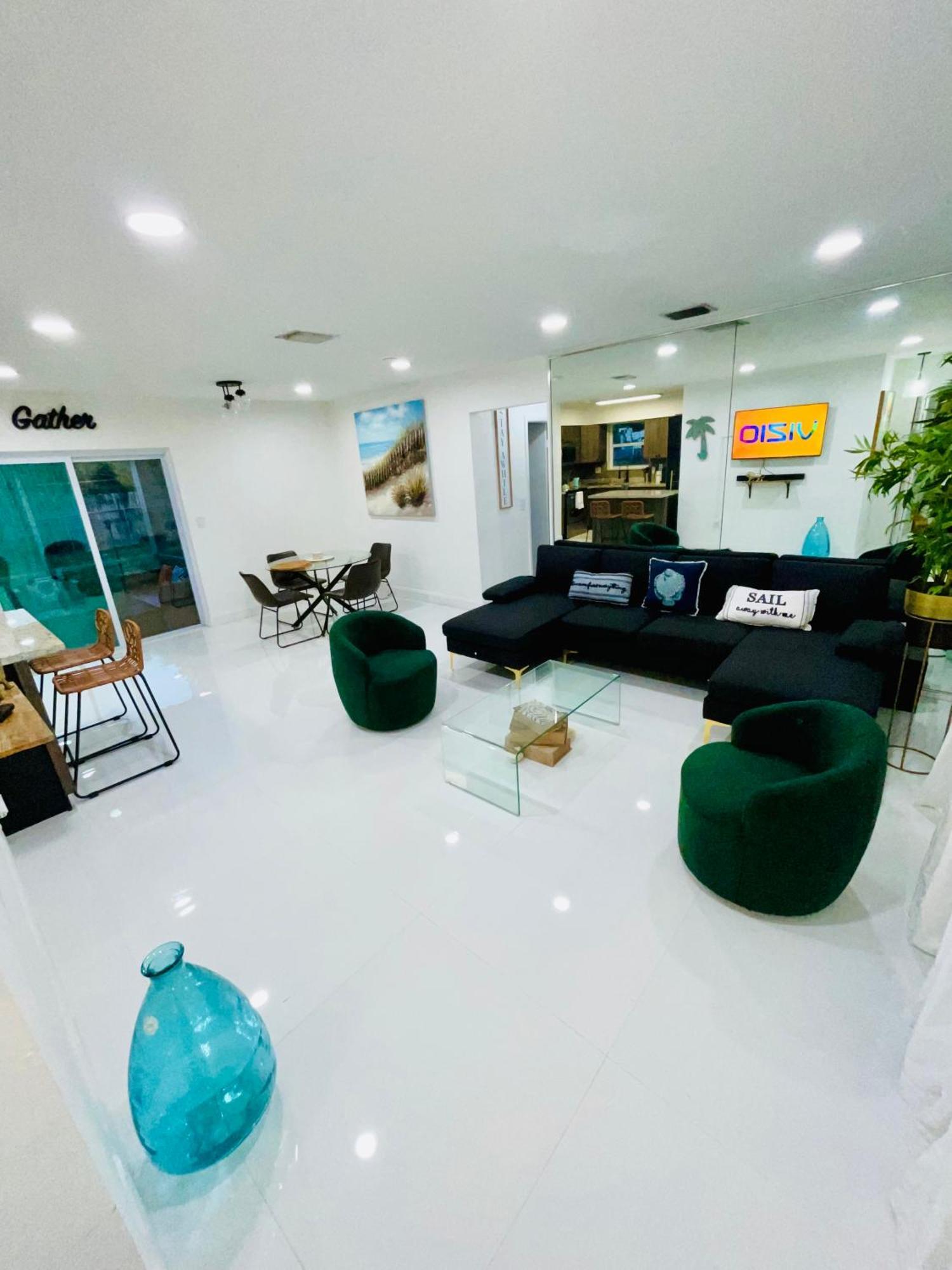 Cozy Comfy House Villa Пемброук Пайнс Екстериор снимка